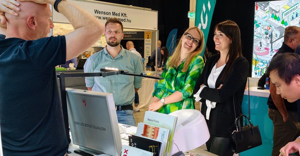 Találkozások az IvoDent standján